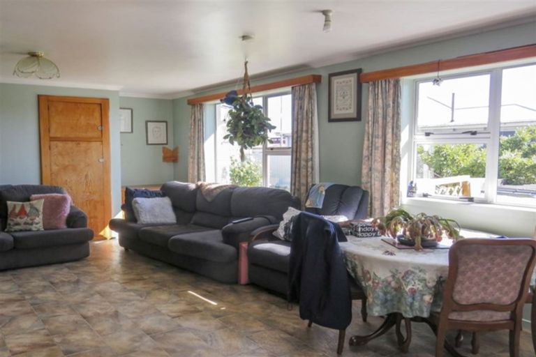 Photo of property in 73 Regent Street, Newfield, Invercargill, 9812