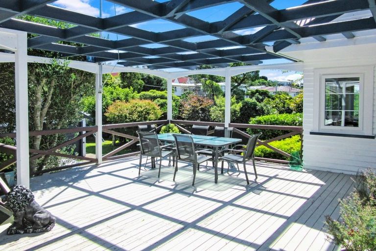 Photo of property in 22 Middleton Road, Johnsonville, Wellington, 6037