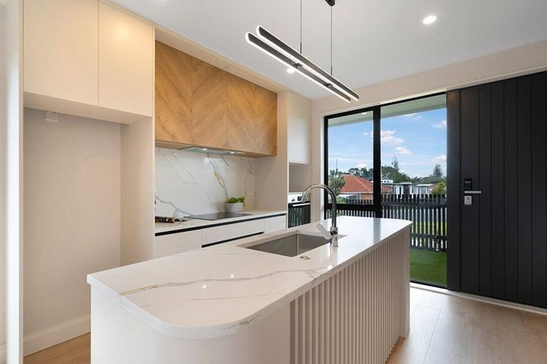 Photo of property in 7/14 Akehurst Avenue, New Lynn, Auckland, 0600