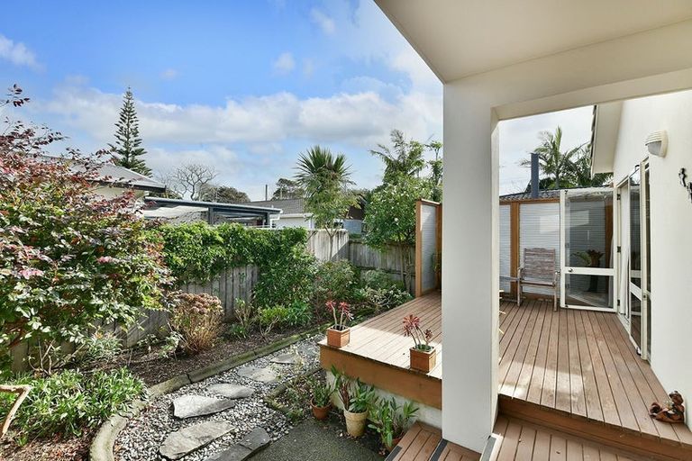 Photo of property in 47b Centreway Road, Orewa, 0931