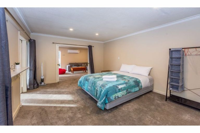 Photo of property in 201 Memorial Avenue, Burnside, Christchurch, 8053