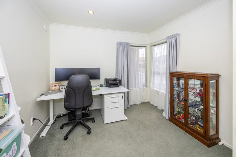 Photo of property in 12 Hastings Place, Hamilton Lake, Hamilton, 3204