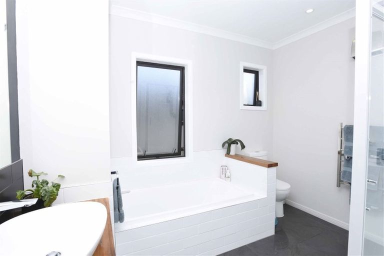 Photo of property in 230 Chelmsford Street, Waverley, Invercargill, 9810