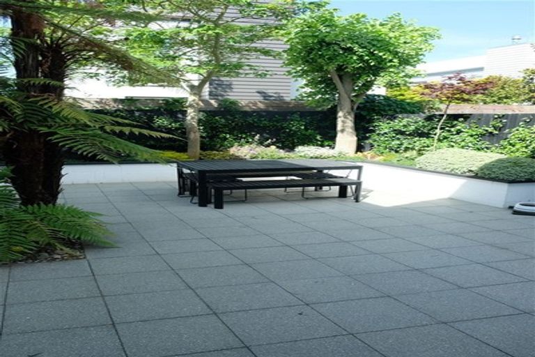 Photo of property in 130 Rossall Street, Merivale, Christchurch, 8014