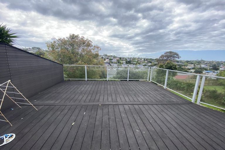 Photo of property in 2/78 Archers Road, Glenfield, Auckland, 0629