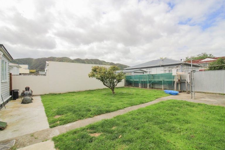 Photo of property in 4 Meadows Avenue, Waiwhetu, Lower Hutt, 5010