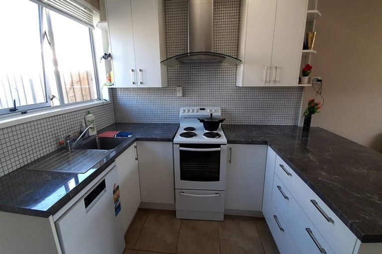 Photo of property in 1/47 Division Street, Riccarton, Christchurch, 8041