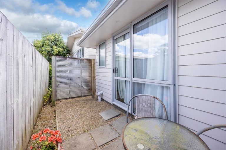 Photo of property in 12 Crescent Court, Melville, Hamilton, 3206