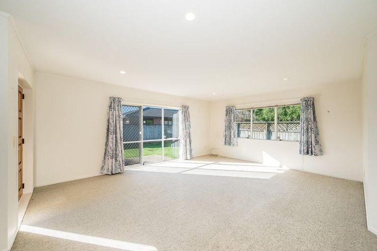 Photo of property in 42 Arawhata Road, Paraparaumu, 5032