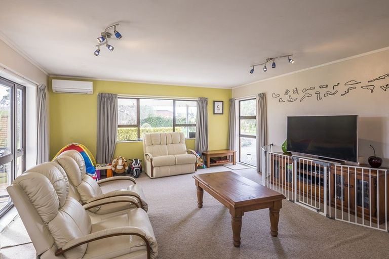 Photo of property in 15c Te Manuao Road, Otaki, 5512