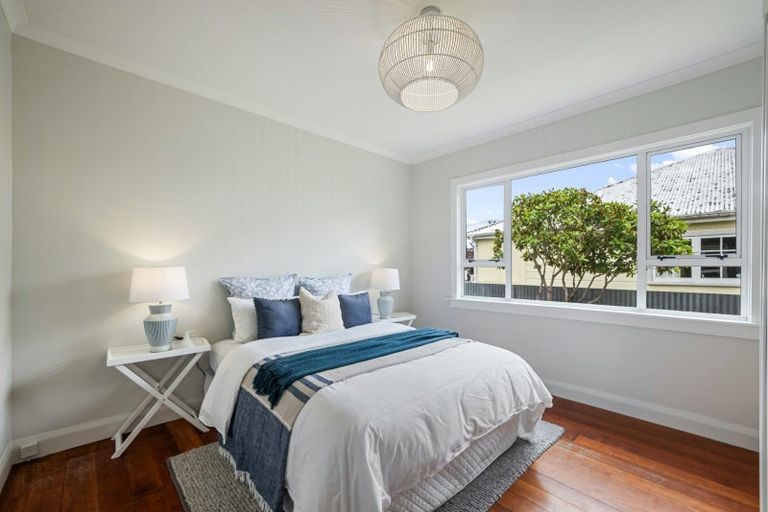 Photo of property in 21 Victoria Street, Levin, 5510