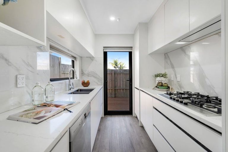 Photo of property in 2c Bledisloe Street, Cockle Bay, Auckland, 2014