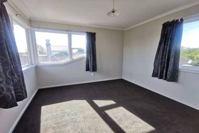 Photo of property in 129 Springs Road, Hornby, Christchurch, 8042