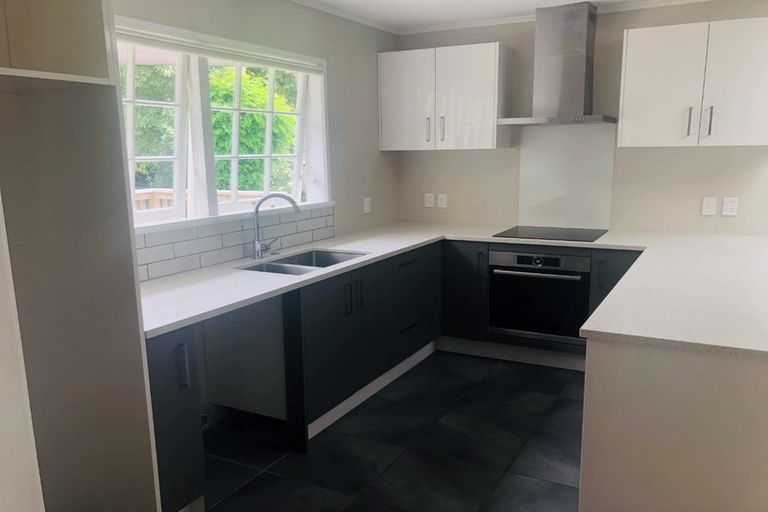 Photo of property in 25 Kent Terrace, Taradale, Napier, 4112