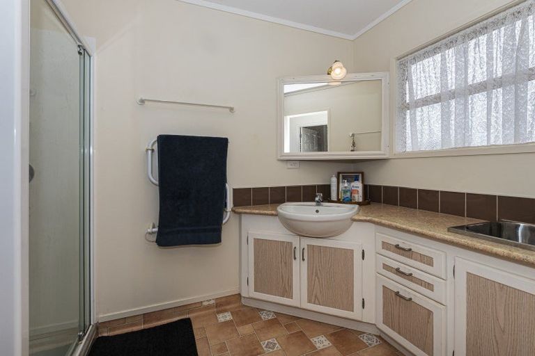 Photo of property in 347 Campbell Road, Parua Bay, Onerahi, 0192