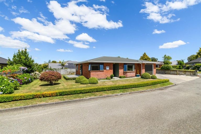 Photo of property in 12 Barnett Drive, Marton, 4710