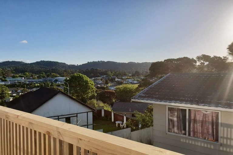 Photo of property in 2/84a Captain Scott Road, Glen Eden, Auckland, 0602