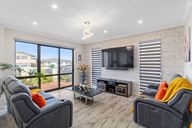 Photo of property in 14a Charntay Avenue, Clover Park, Auckland, 2019