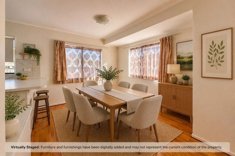 Photo of property in 1/81 Aviemore Drive, Highland Park, Auckland, 2010