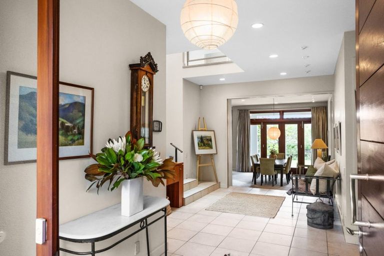 Photo of property in 1a Gillean Street, Havelock North, 4130