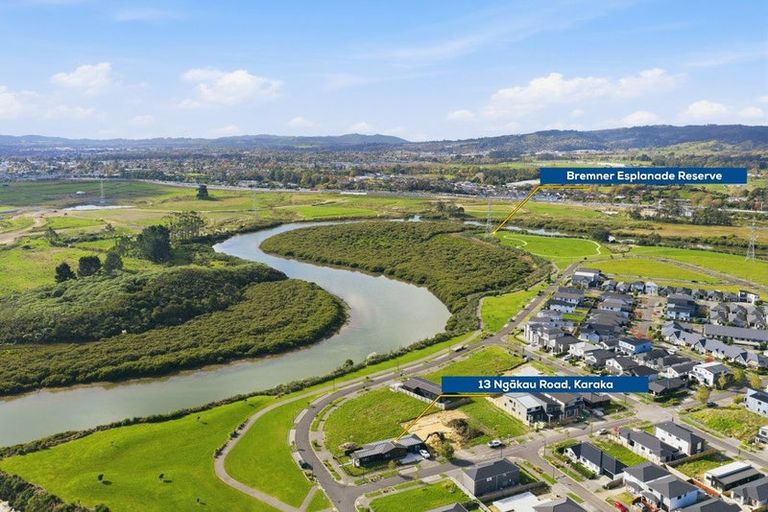 Photo of property in 13 Ngakau Road, Karaka, 2113