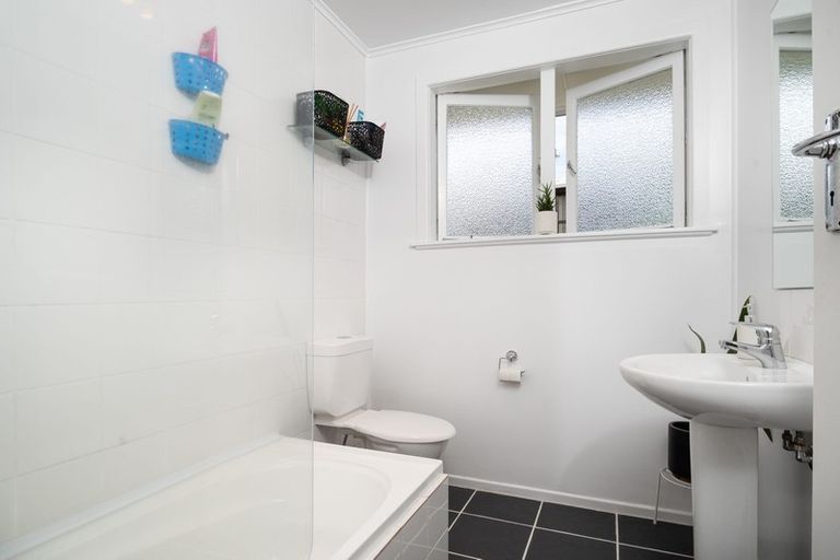 Photo of property in 24 Northfield Road, Waitakere, Auckland, 0816