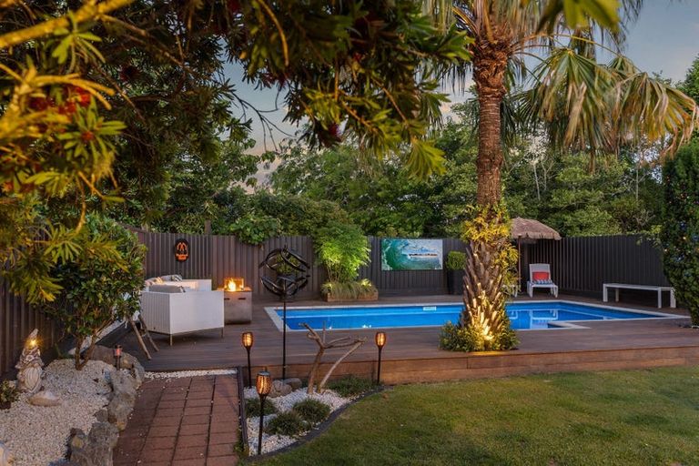 Photo of property in 11 Herbert Drive, Whangamata, 3620