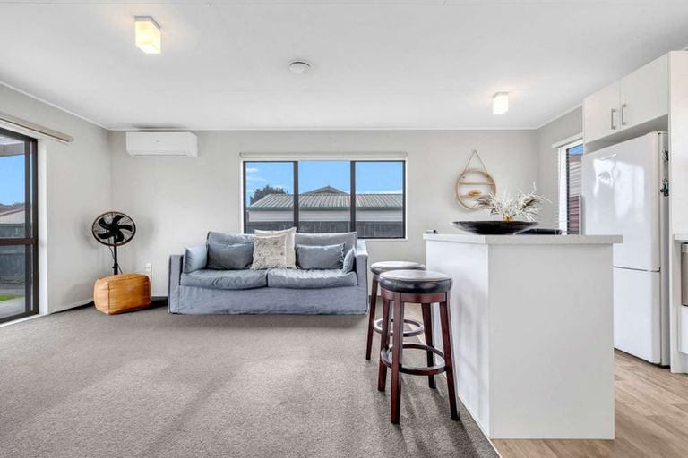 Photo of property in 8a Novelle Grove, Papamoa Beach, Papamoa, 3118