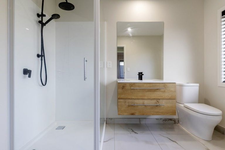 Photo of property in 32 Tawhai Crescent, Wharewaka, Taupo, 3330