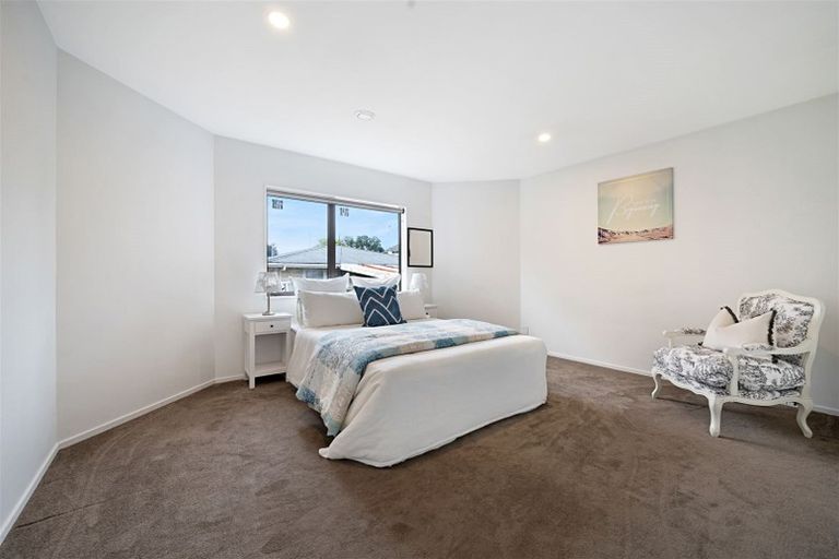 Photo of property in 74b Stamford Park Road, Mount Roskill, Auckland, 1041