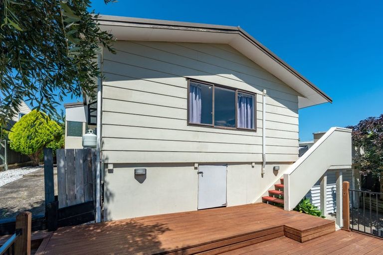 Photo of property in 32 Lansdowne Crescent, Glenview, Hamilton, 3206