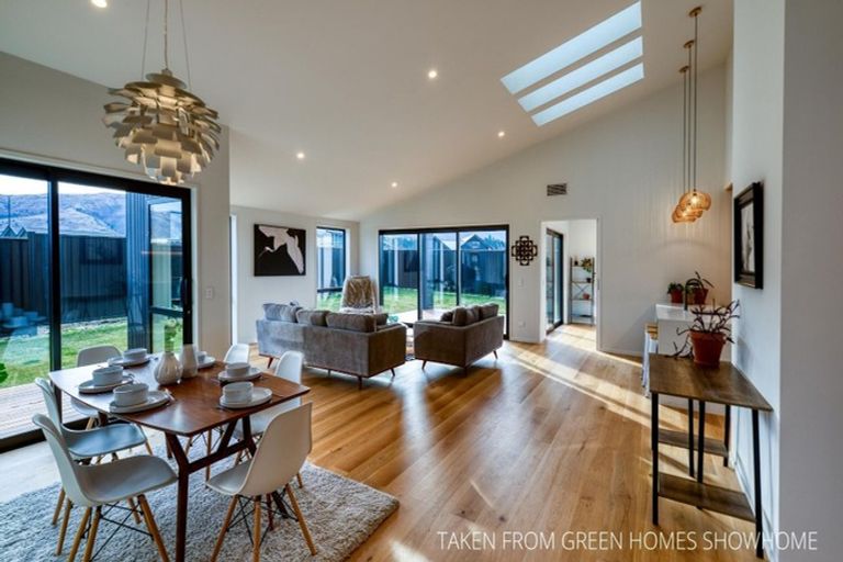 Photo of property in 7 Lynette Place, Pauanui, 3579