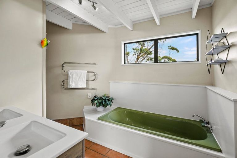 Photo of property in 340 Parawai Road, Thames, 3500