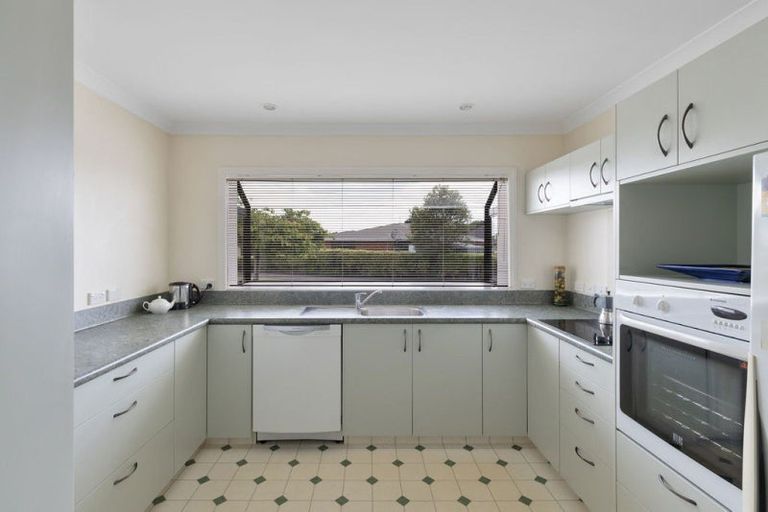 Photo of property in 13 Barnett Drive, Marton, 4710