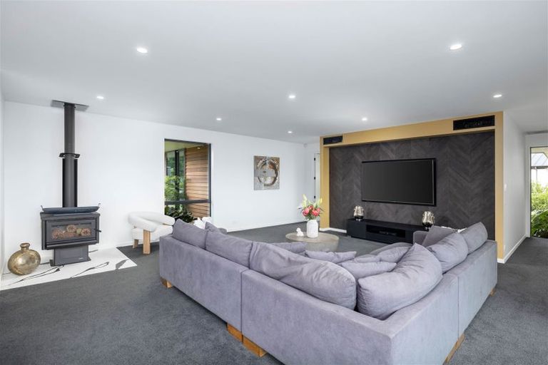 Photo of property in 22 Penberley Road, Prebbleton, 7676