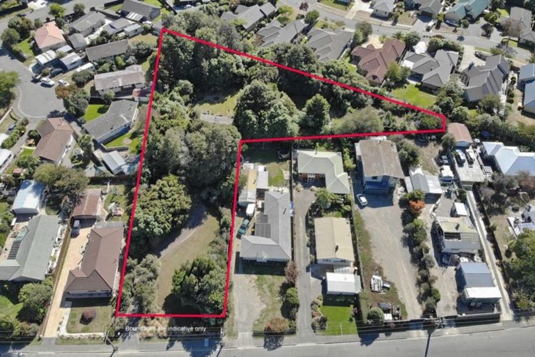 Photo of property in 20 Woodend Road, Woodend, 7610