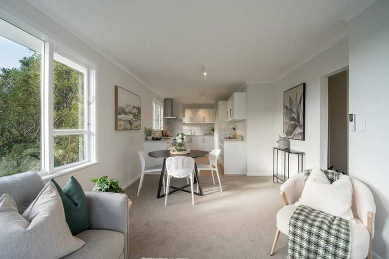 Photo of property in 4 Mayfair Place, Tawa, Wellington, 5028