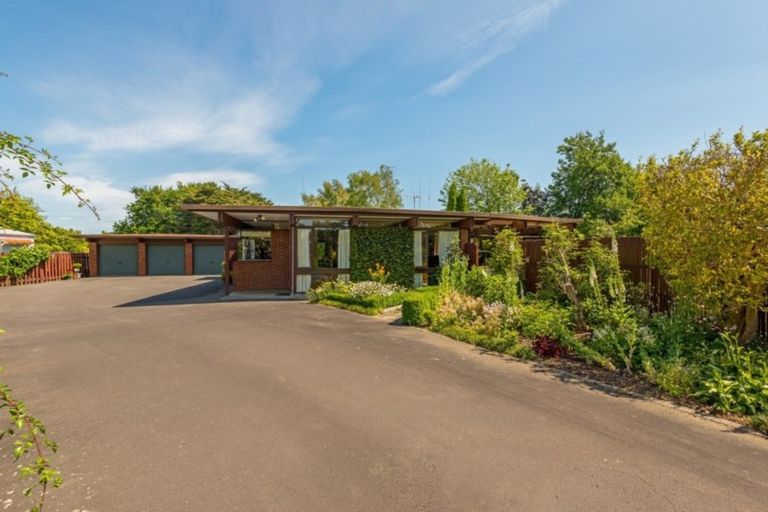 Photo of property in 15 Milne Street, Marton, 4710