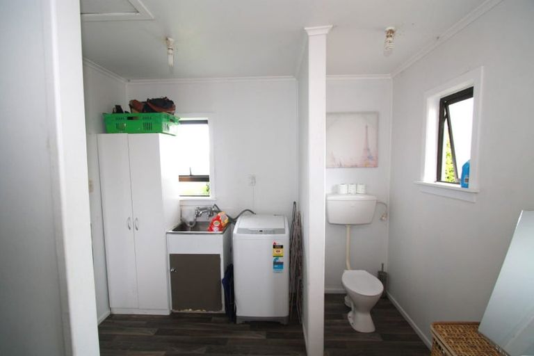 Photo of property in 7 Elm Grove, Westown, New Plymouth, 4310