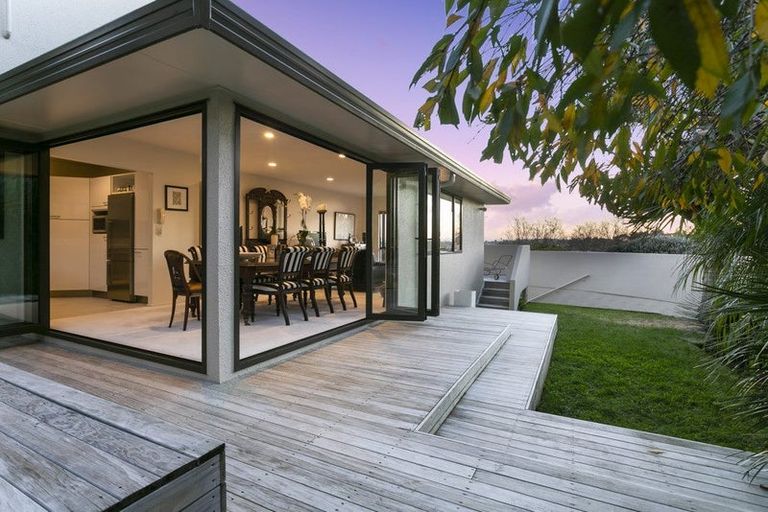 Photo of property in 1/3a Richards Avenue, Forrest Hill, Auckland, 0620