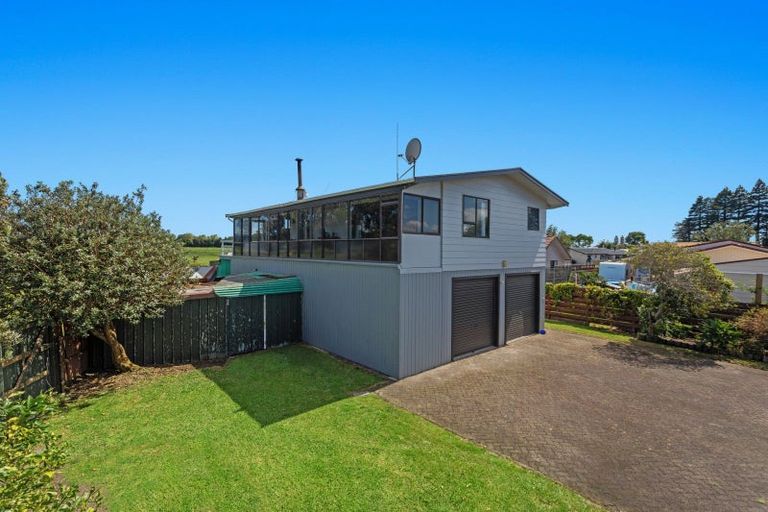 Photo of property in 18 Tawhara Place, Edgecumbe, 3120