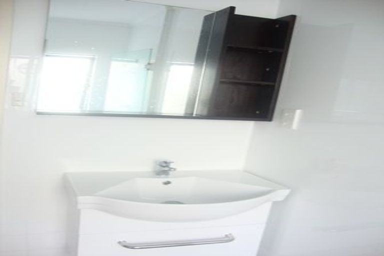 Photo of property in Avon Apartments, 5/313 The Terrace, Te Aro, Wellington, 6011