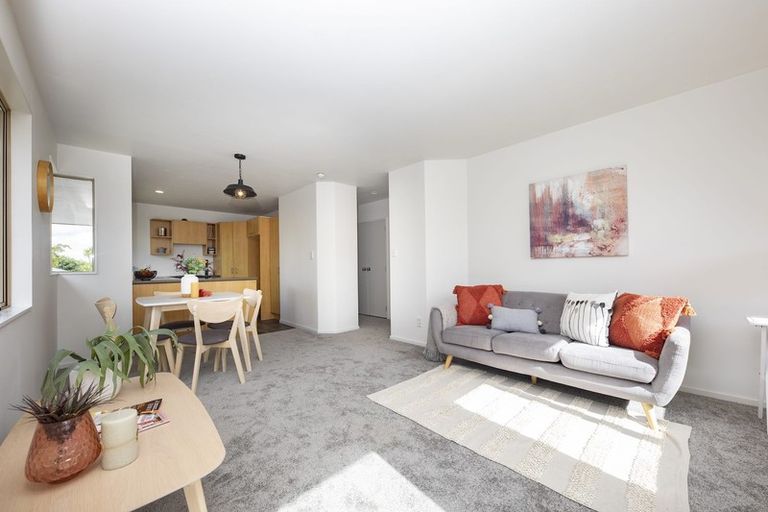 Photo of property in 140b Titirangi Road, New Lynn, Auckland, 0600