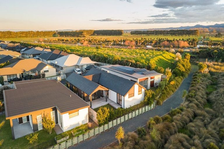 Photo of property in 56 Dunkeld Drive, Papamoa, 3118