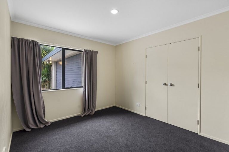 Photo of property in 30 Silvan Place, Bell Block, New Plymouth, 4312