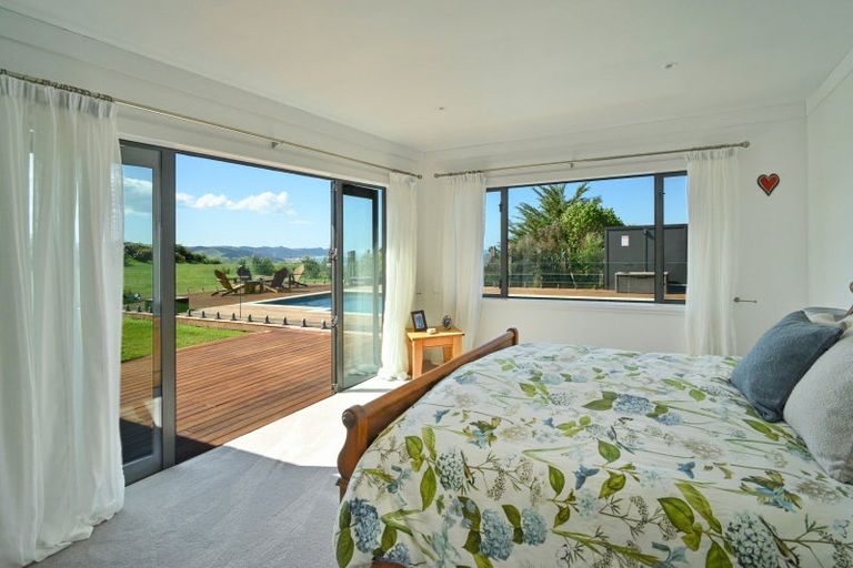 Photo of property in 63 Waipuka Road, Waimarama, Havelock North, 4294