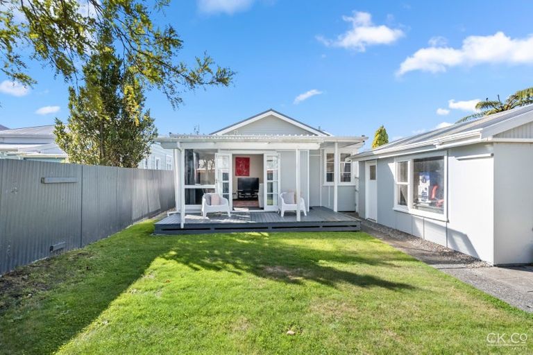 Photo of property in 8 Huia Street, Petone, Lower Hutt, 5012