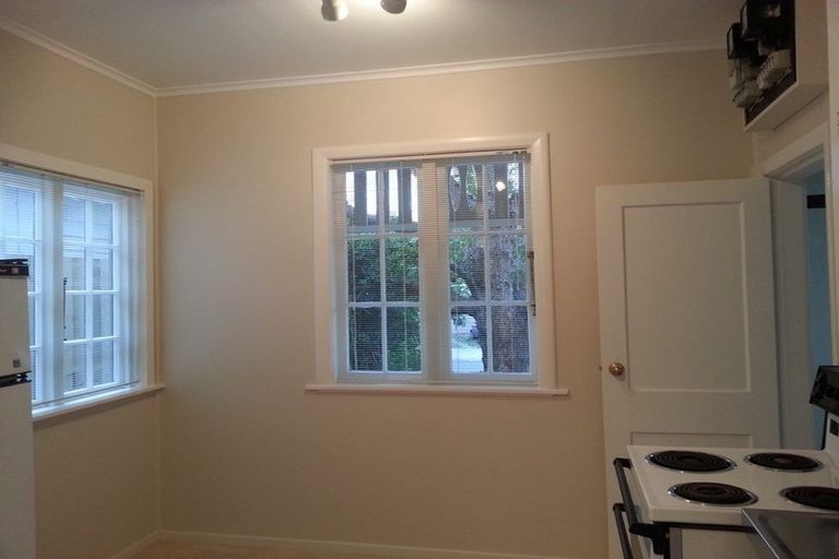 Photo of property in 317 Muritai Road, Eastbourne, Lower Hutt, 5013