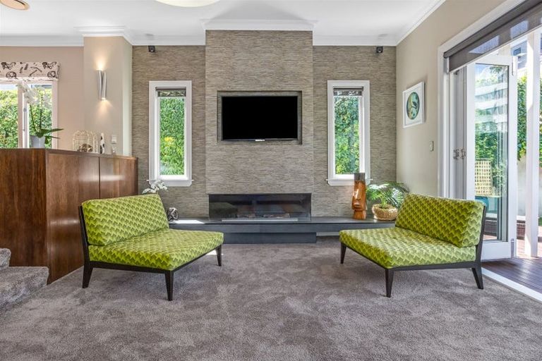 Photo of property in 60a Hobson Street, Thorndon, Wellington, 6011