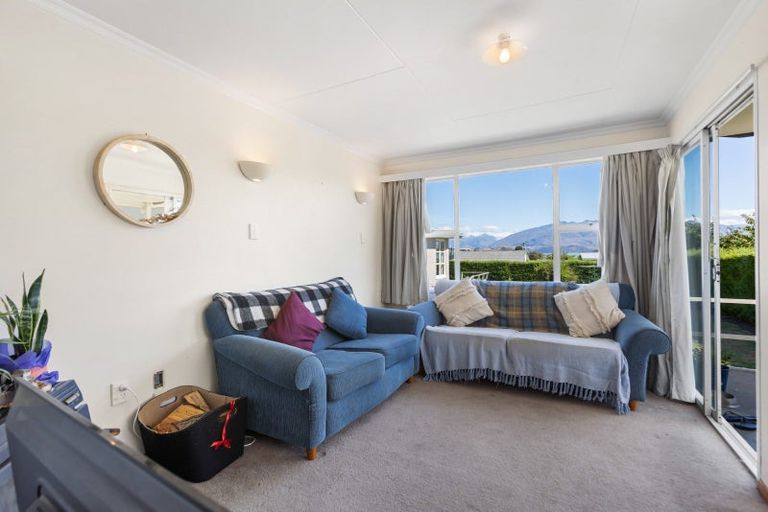 Photo of property in 135 Upton Street, Wanaka, 9305